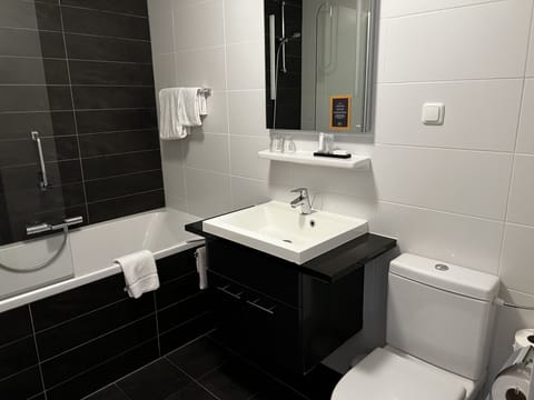 Double or Twin Room, Bathtub | Bathroom | Towels, soap, shampoo, toilet paper