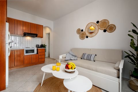 Grand Apartment, Multiple Beds, Sea View | Private kitchen | Full-size fridge, oven, stovetop, coffee/tea maker