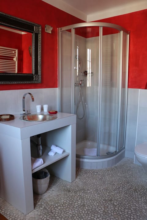 Suite, Partial Lake View | Bathroom | Shower, free toiletries, towels