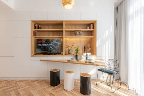 Design Apartment (B) | Living room | Smart TV, Netflix