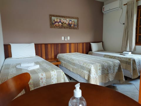 Triple Room | Hypo-allergenic bedding, minibar, laptop workspace, free WiFi