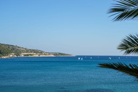 Beach nearby, sun loungers, beach umbrellas, 3 beach bars