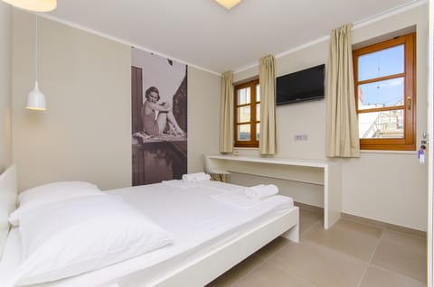 Double Room, Shared Bathroom | Blackout drapes, soundproofing, iron/ironing board, free WiFi