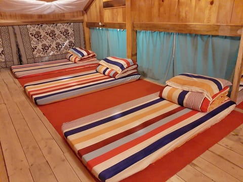 Bed in 9-Bed Mixed Dorm | Free WiFi, bed sheets