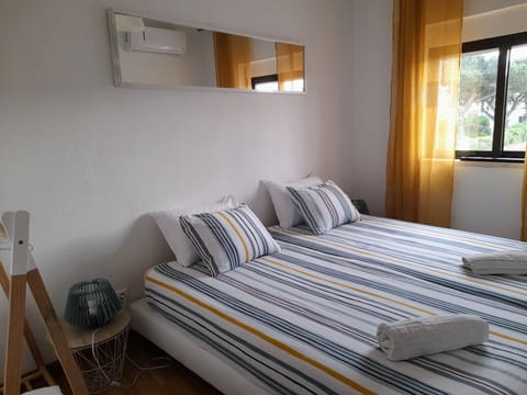 Double Room, Shared Bathroom | Free WiFi, bed sheets