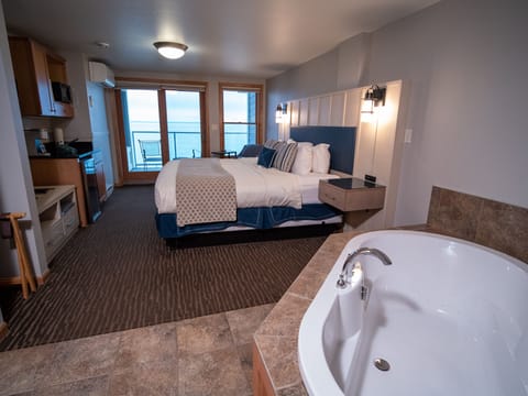 Suite, 1 Bedroom, Lake View | Iron/ironing board, WiFi, bed sheets