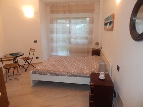 Triple Room, Ground Floor | 1 bedroom, desk, rollaway beds, free WiFi