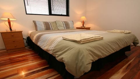 Apartment, 3 Bedrooms | 3 bedrooms, iron/ironing board, bed sheets