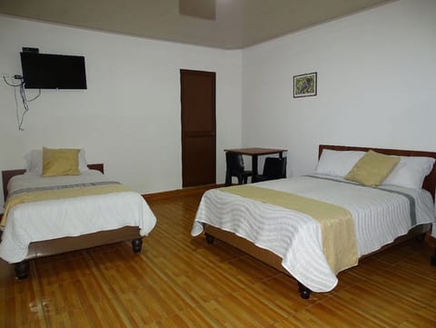 Quadruple Room, 1 Bedroom, Private Bathroom | Free WiFi