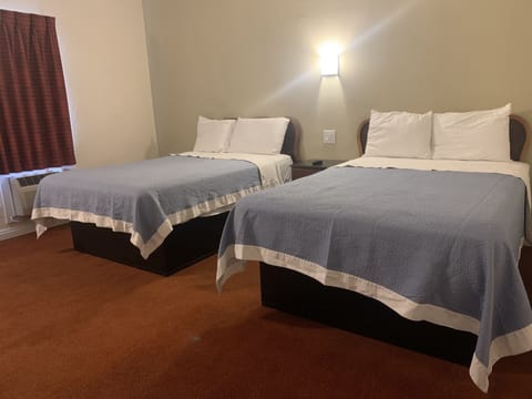 Standard Room, 2 Double Beds | Free WiFi, bed sheets