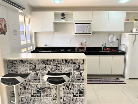 Apartment, 1 Bedroom, Balcony, Sea View | Private kitchen | Fridge, microwave, oven, stovetop