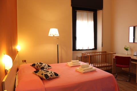 Standard Double Room | Minibar, in-room safe, desk, free WiFi