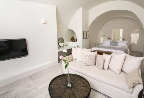 Villa, 1 Bedroom, Hot Tub (Outdoor) | Living area | Smart TV