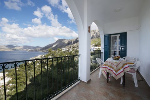 Traditional House, Sea View | Balcony