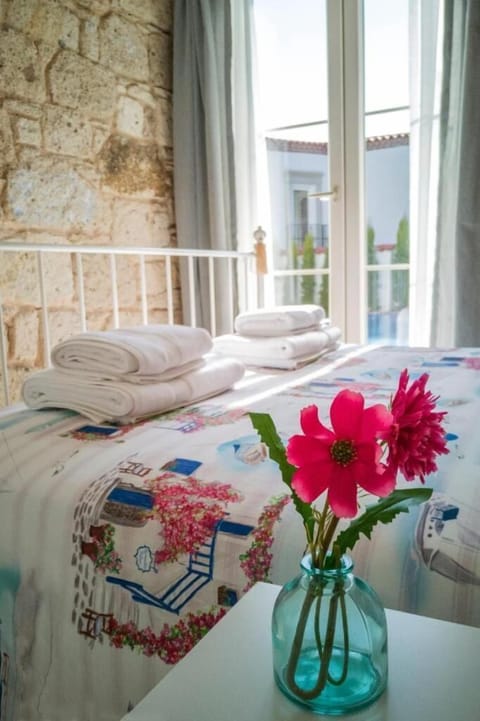 Double Room, Pool View (Gabbiano) | Premium bedding, minibar, individually decorated, soundproofing