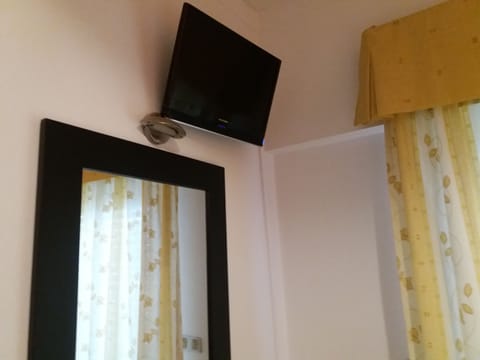 Double or Twin Room | Television