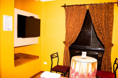 Classic Room | 8 bedrooms, in-room safe, individually decorated, individually furnished