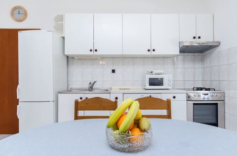 Apartment (A15) | Private kitchen