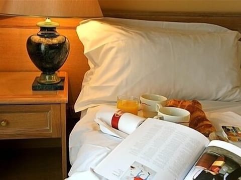 Room service - dining