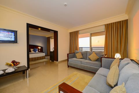 Stella Suite | Living area | 37-inch plasma TV with satellite channels, TV