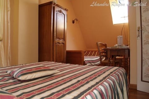 Family Quadruple Room | Individually decorated, individually furnished, desk, laptop workspace