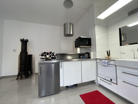 Standard Apartment | Private kitchen | Fridge, stovetop, dishwasher, espresso maker