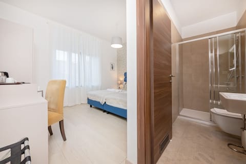 Superior Double or Twin Room | 1 bedroom, in-room safe, desk, soundproofing