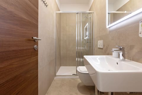 Superior Double or Twin Room | Bathroom | Shower, hair dryer, towels, soap