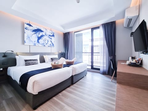 Deluxe Double or Twin Room | Premium bedding, minibar, desk, laptop workspace