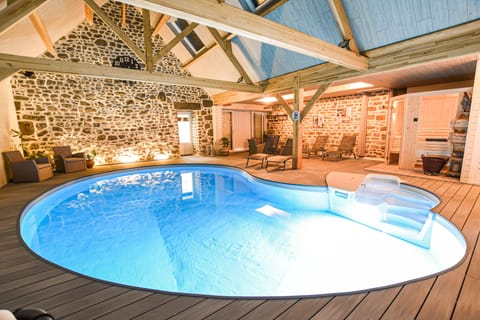 Outdoor treatment areas, sauna, hot tub, deep-tissue massages