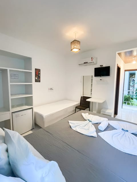 Standard Room | Minibar, free WiFi, bed sheets