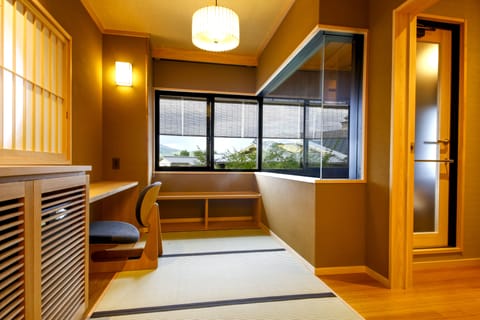 Mountain Side Large Japanese-Style Room with Hinoki Bath, Non Smoking | In-room safe, free WiFi