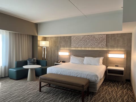 Suite, 1 King Bed (Junior Suite) | Premium bedding, pillowtop beds, in-room safe, individually furnished