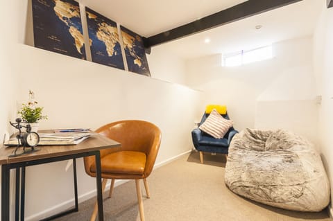 House, 4 Bedrooms | Living area | Flat-screen TV