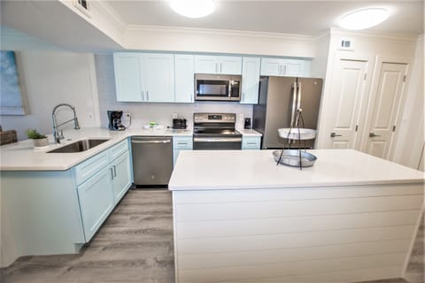 Condo, 2 Bedrooms, Beach View (403) | Private kitchen | Full-size fridge, microwave, oven, stovetop