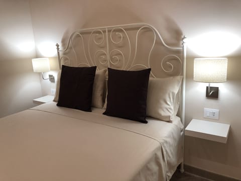 Royal Double Room | 1 bedroom, premium bedding, memory foam beds, minibar