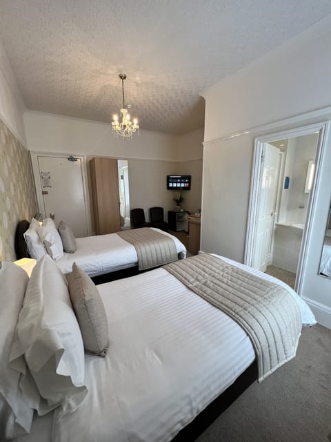 Double or Twin Room | Iron/ironing board, free WiFi, bed sheets