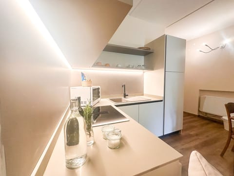 Studio | Down comforters, minibar, in-room safe, desk