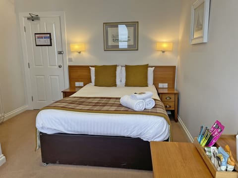 Double Room (3rd Floor) | Desk, iron/ironing board, free WiFi, bed sheets