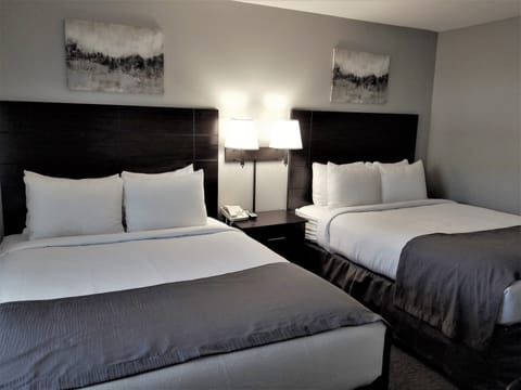 Deluxe Double Room, Multiple Beds | Egyptian cotton sheets, premium bedding, pillowtop beds