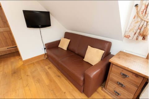 Superior Double Room, Ensuite, Garden View (First floor) | WiFi