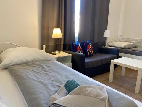 City Apartment, 4 Bedrooms (Kennedy) | Free WiFi