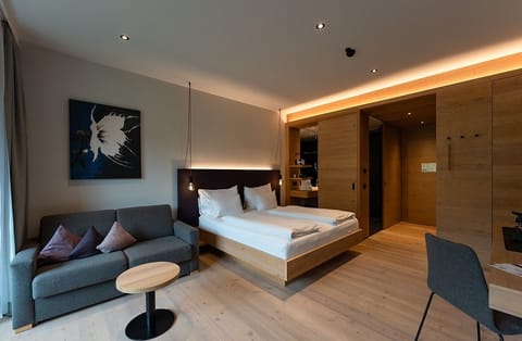 Double Room "FreiRaum" | Hypo-allergenic bedding, pillowtop beds, minibar, in-room safe