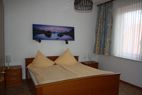 Room | Individually decorated, free WiFi, bed sheets