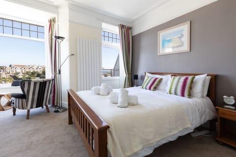 Deluxe Double Room, Balcony, Sea View (Room 5) | Hypo-allergenic bedding, individually furnished, iron/ironing board