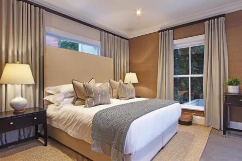 Standard Suite 8 | Premium bedding, minibar, individually decorated, bed sheets