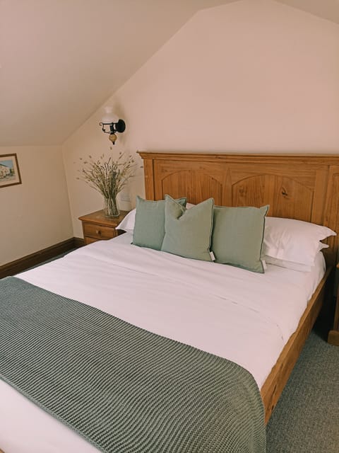 Double Room | Premium bedding, individually decorated, individually furnished, desk