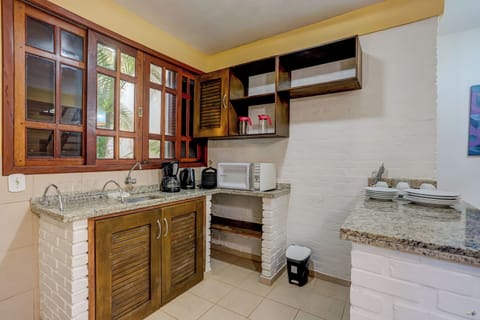 Chalet | Private kitchen | Microwave