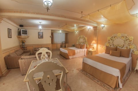 Junior Suite | Premium bedding, in-room safe, desk, free WiFi