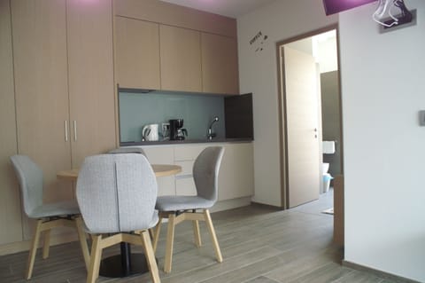 Apartment (Malva) | Private kitchen | Full-size fridge, microwave, stovetop, espresso maker